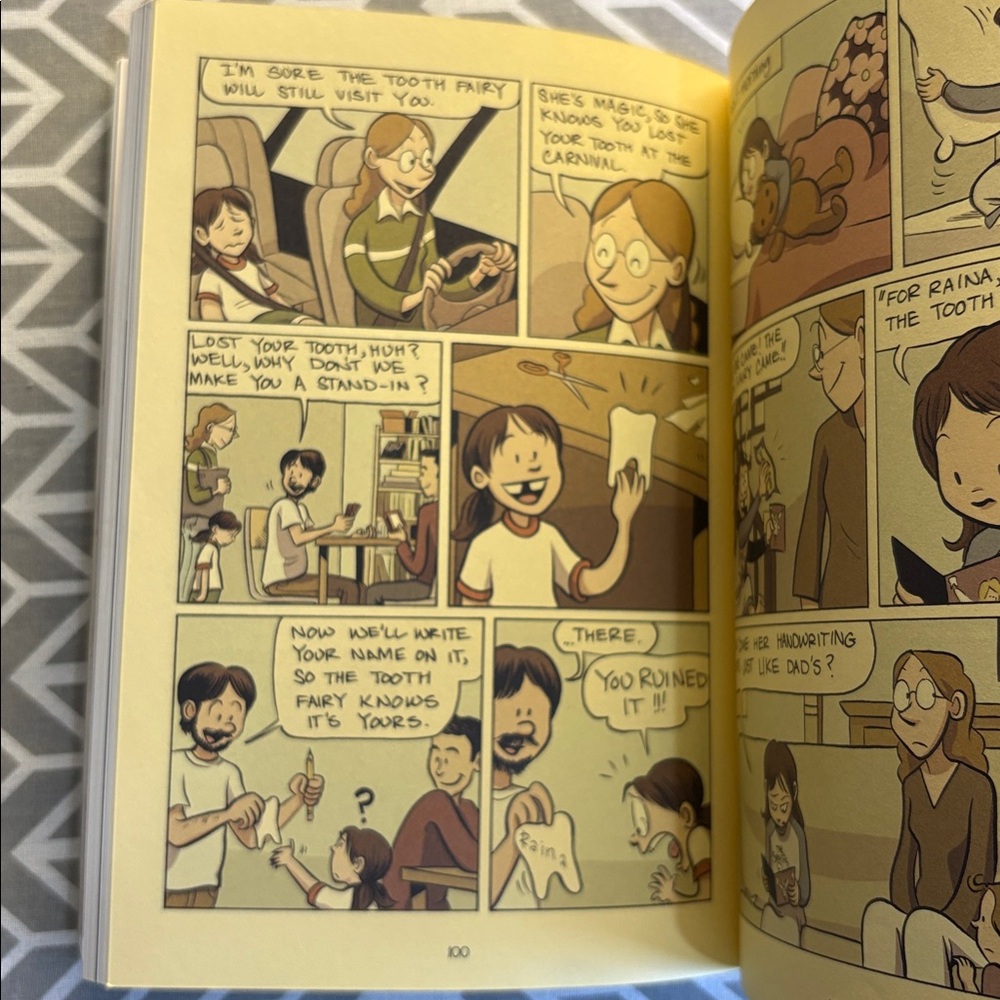 Smile: Scholastic Graphic Novel by Rania Telgemeier - Picture 3 of 3